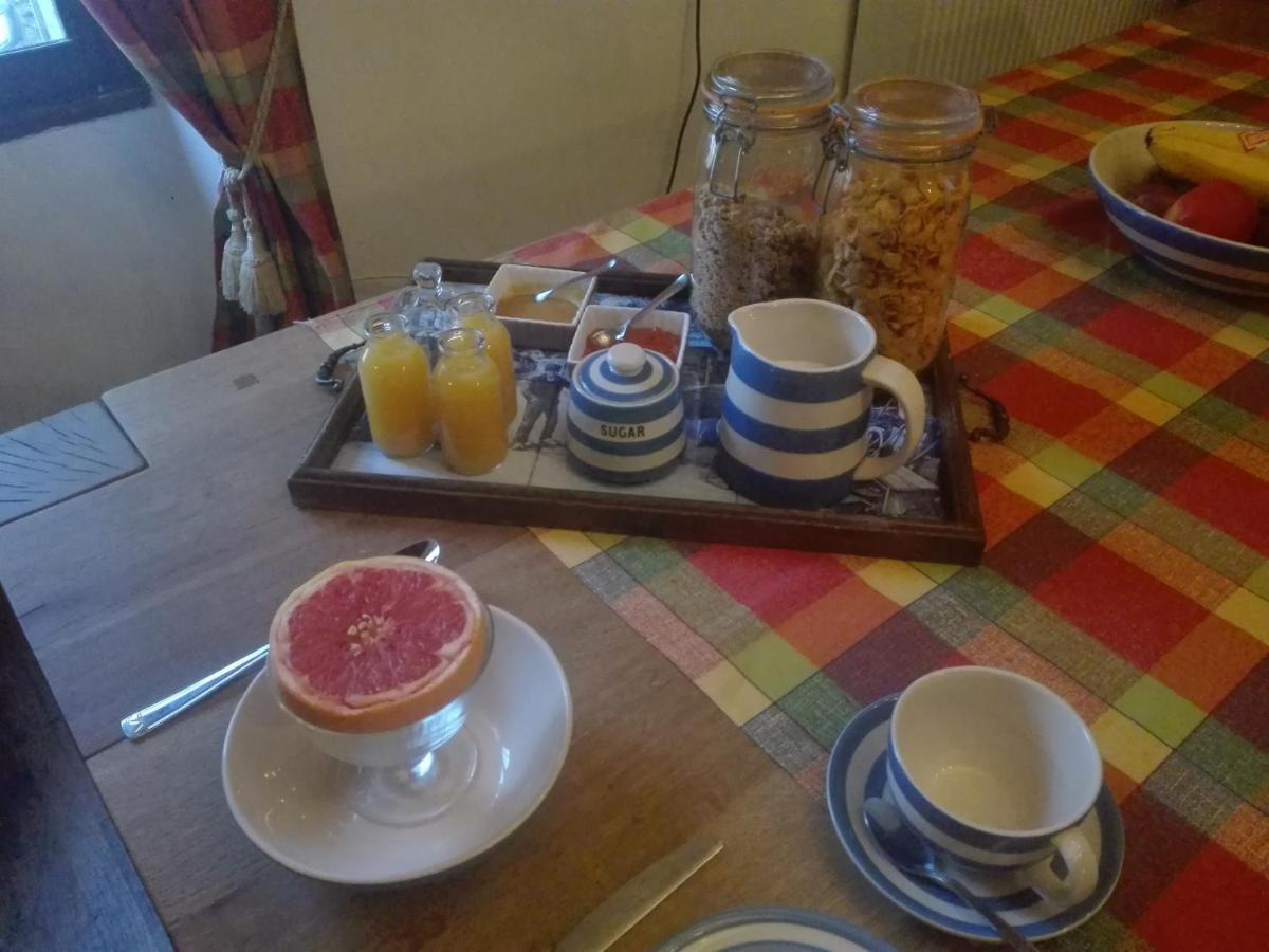 L'Esquilon Chambre D'Hote Bed & Breakfast Thiat Eksteriør bilde