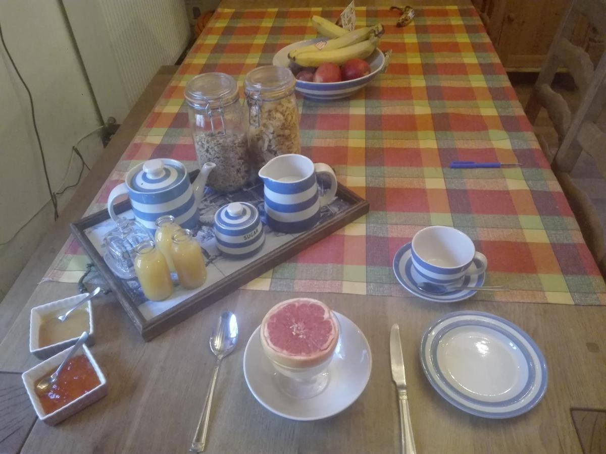 L'Esquilon Chambre D'Hote Bed & Breakfast Thiat Eksteriør bilde